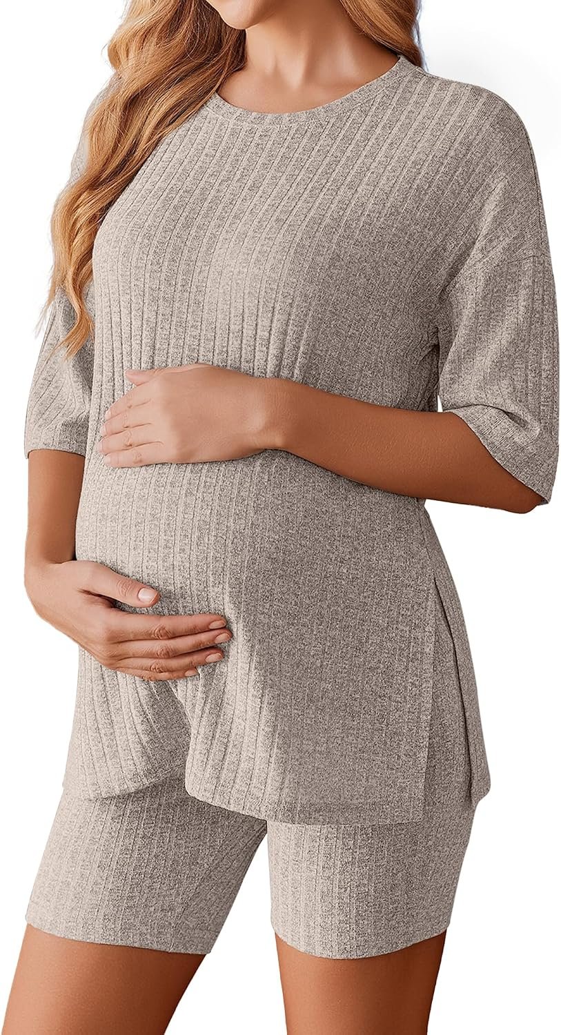 Ekouaer Women Maternity Sets 2 Piece Outfits Short Sleeve Shirts and Biker Shorts Pregnancy Loungewear Mama Clothes